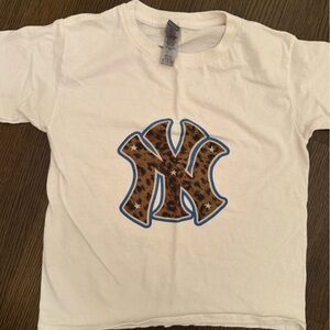Yankees Leopard Print Graphic